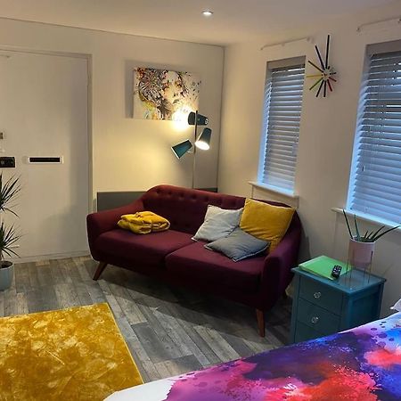 Cosy Studio Apartment Waterlooville Exterior photo
